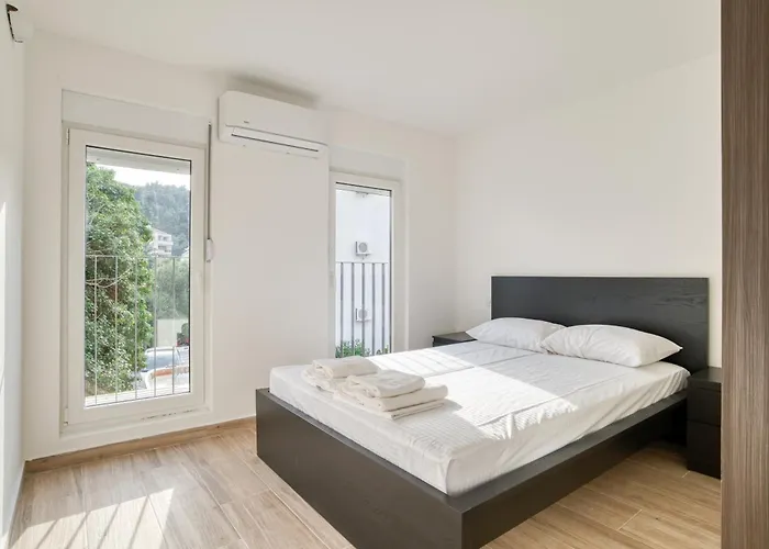Sm Beach Residence